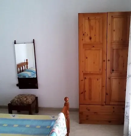 Nireas Apartament *