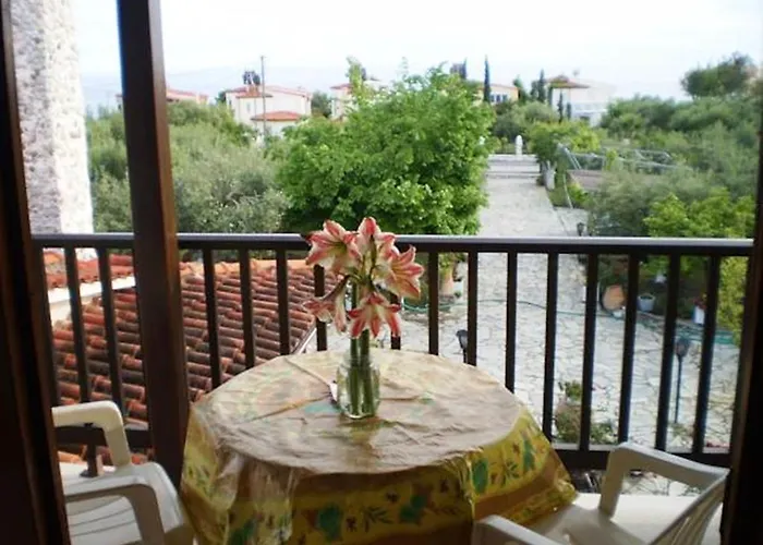 Nireas * 尼尔斯吉尼